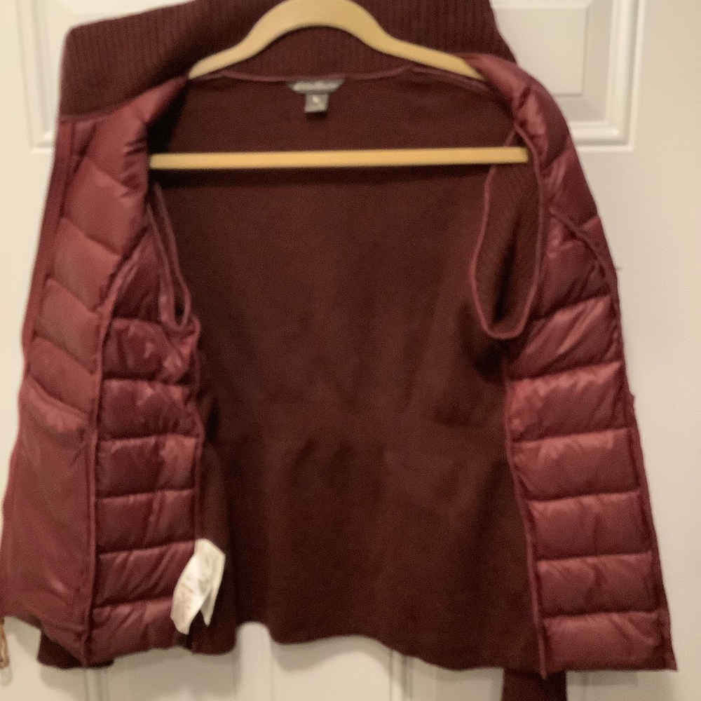 Eddie Bauer| Wool Blend Knit and Down Cardigan Burgundy Wine Slit Pockets Sz M - Picture 4 of 9